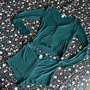 victoria’s secret forest green long sleeve boyshort pajama sleep set